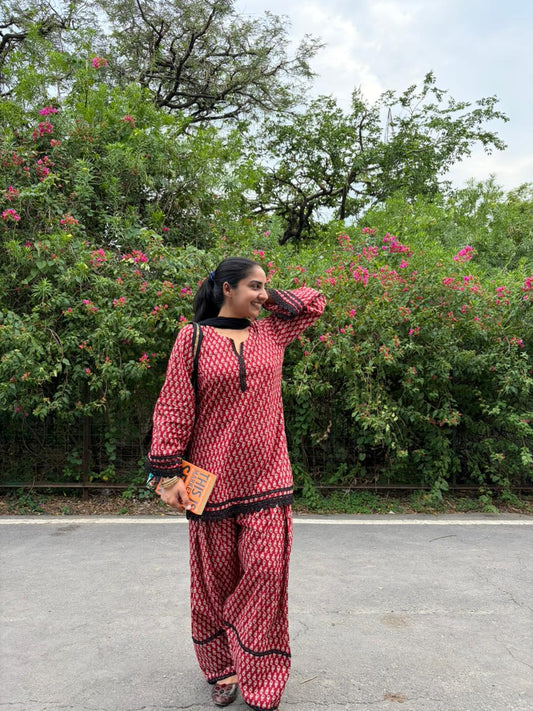 Red kurta set