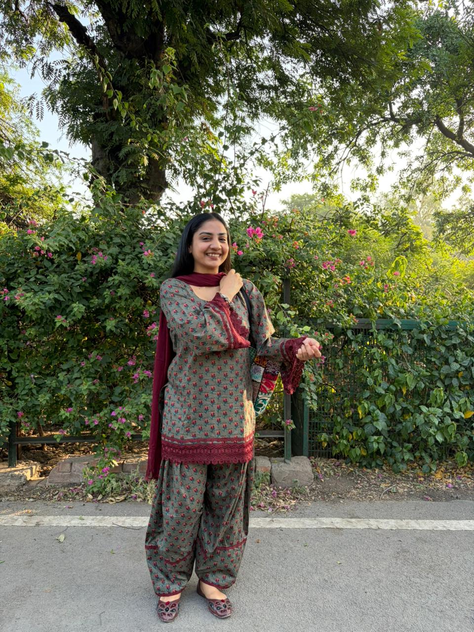 Neer Farshi kurta set